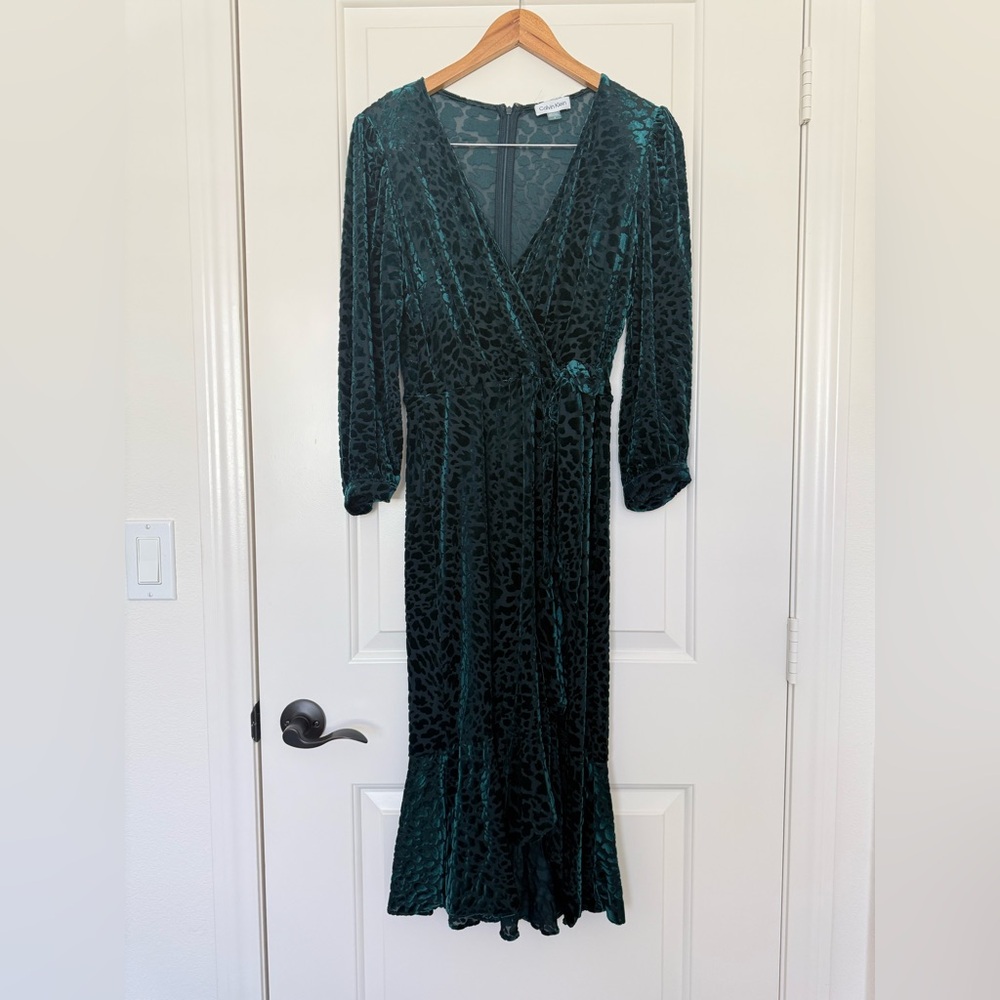 Calvin Klein Green Velvet Burnout Leopard Print Faux Wrap V Neck Midi Dress 6 - Picture 3 of 12